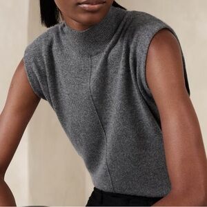 Banana Republic Gray Sleeveless Sweater